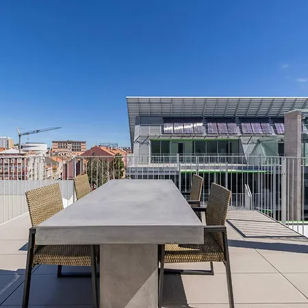 Riverside Rooftop * Lisbon